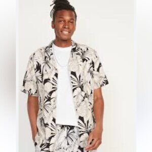 Old Navy Classic Fit Everyday Palm Leaf Shirt Size XL
